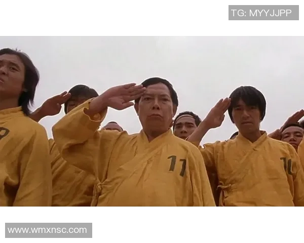 星爷功夫足球经典瞬间 他的拖衣步伐成就电影永恒魅力